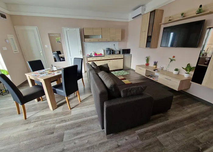 Ket Siraly Appartement Siklós
