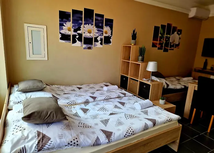 Ket Siraly Appartement Siklós