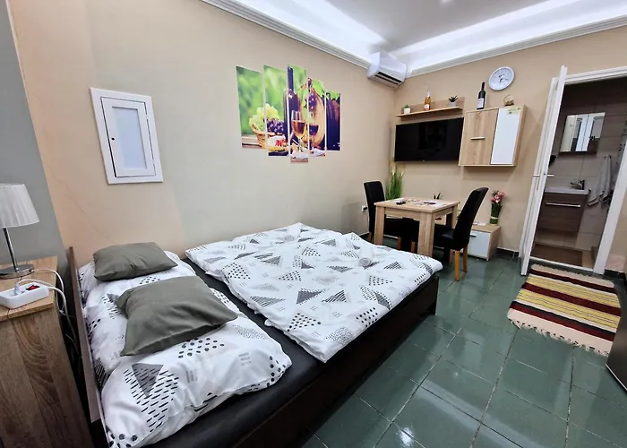 Ket Siraly Appartement *